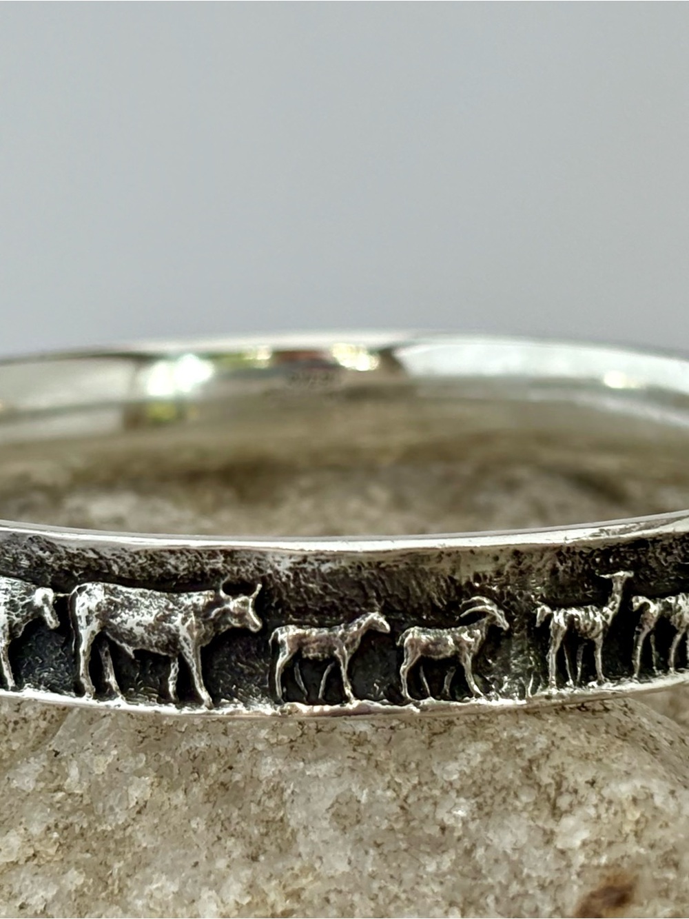 Retired James Avery Noah’s Ark Sterling Silver Animal Bangle Bracelet 32g